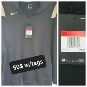 Nike Pullover - Black/Gold